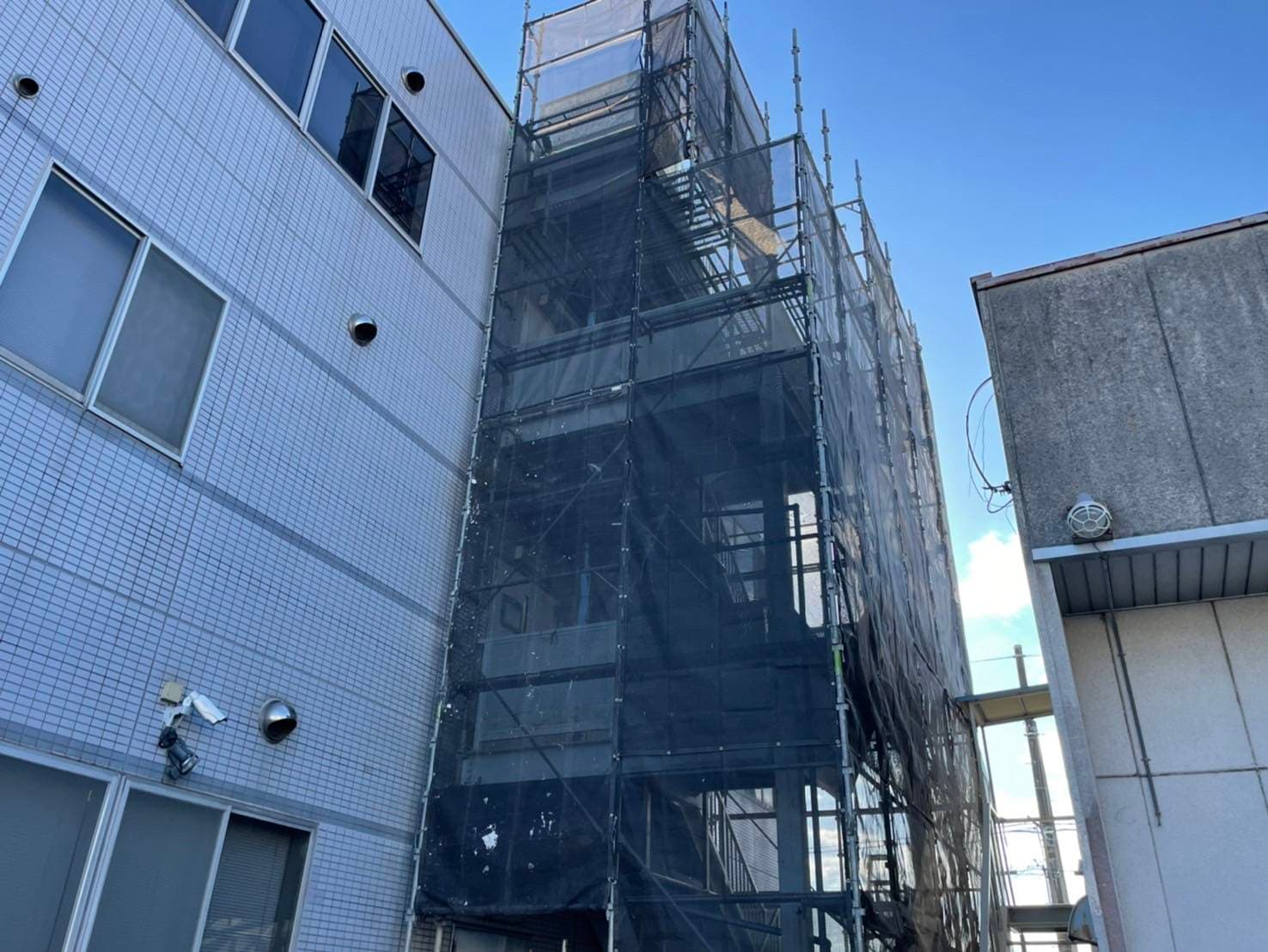 【茨城県】オフィス鉄骨階段塗装工事着工