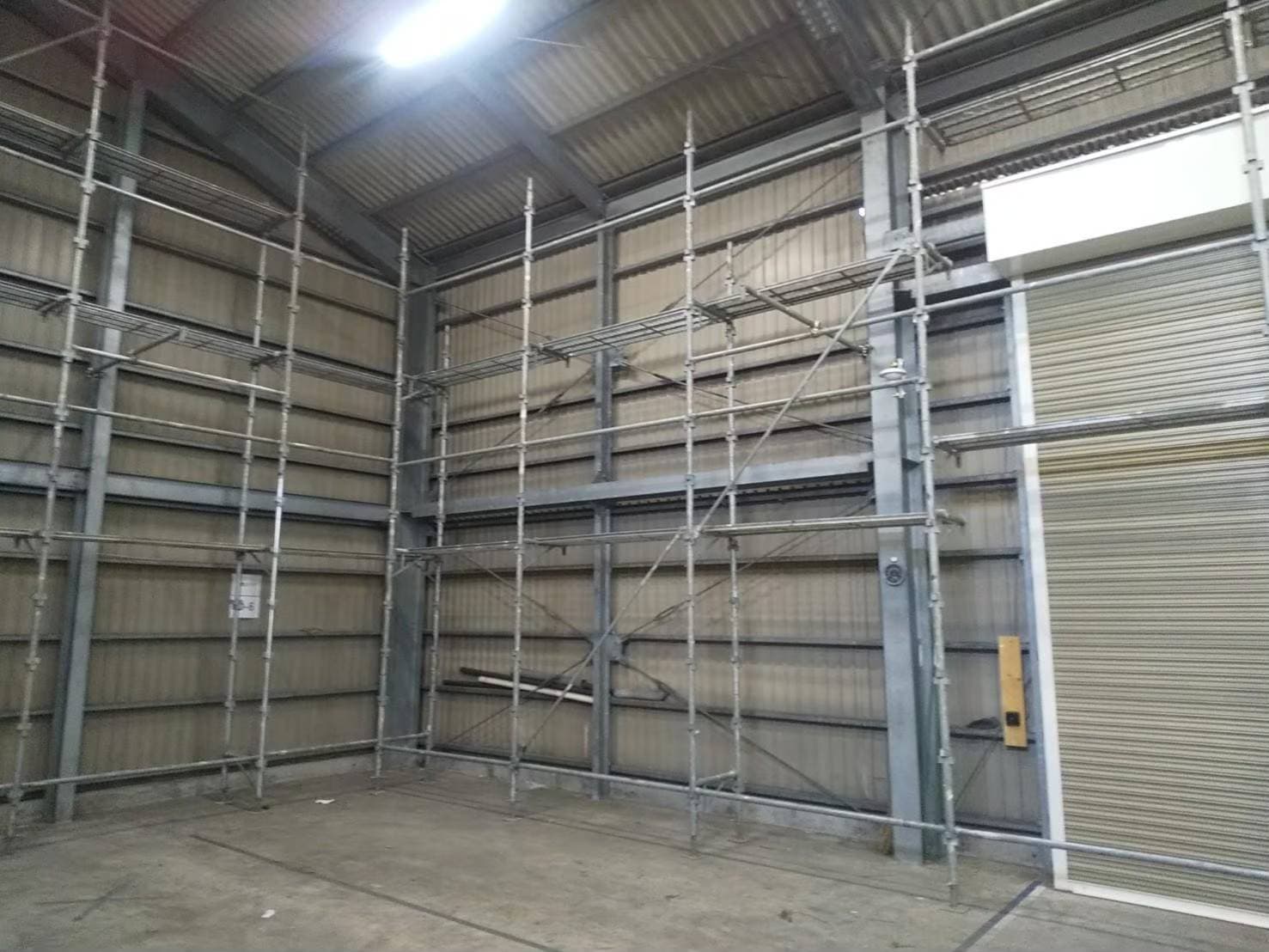 【千葉県】倉庫内壁工事着工